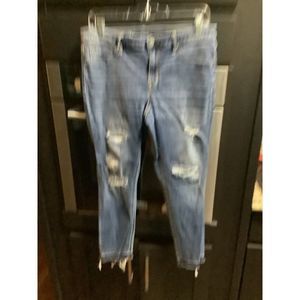 Mossimo Mid Rise Jegging Crop. Sz 12/31